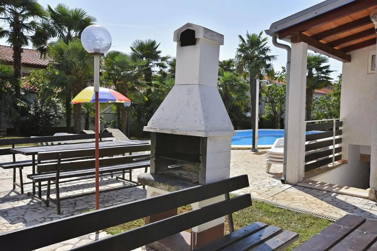 Apartments Vila Marinela Porec 0*,  Croazia